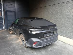Peugeot 408 1.6 16V HYbrid 180  (Épave)