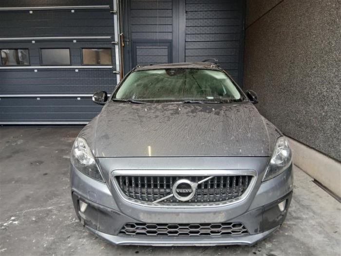 Volvo V40 Cross Country 2.0 D2 16V Vehículo de desguace (2018, Gris)