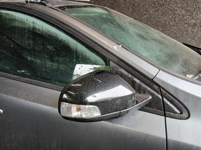 Volvo V40 Cross Country 2.0 D2 16V Vehículo de desguace (2018, Gris)