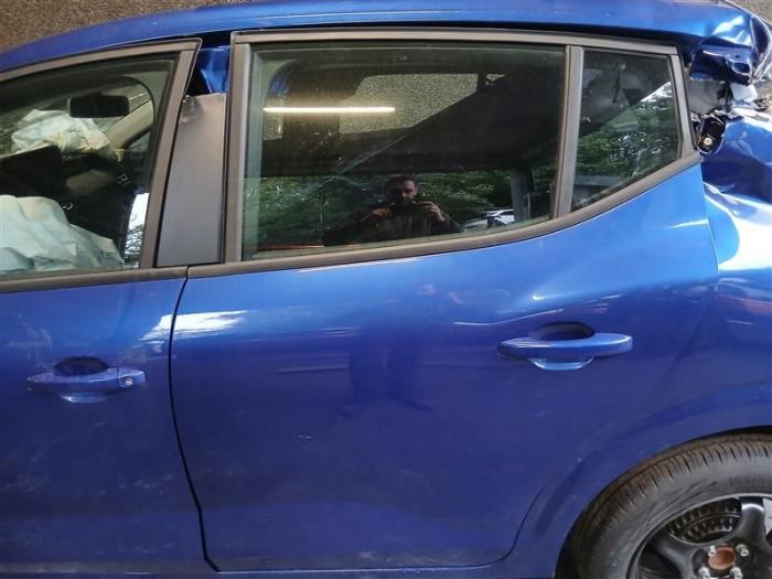Dacia Sandero III 1.0 TCe 90 12V Skrotfordon (2025, BLAUW)