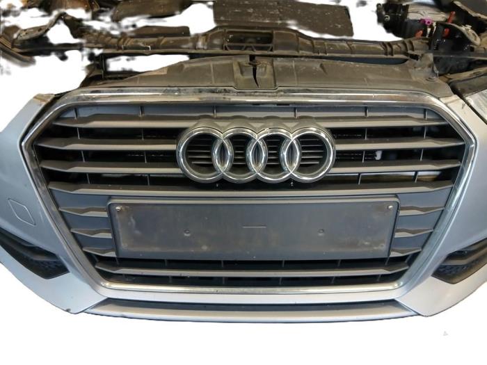 Audi A1 Sportback 1.4 TDI Ultra 12V Épave (2015, Argenté)