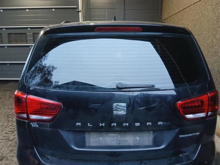 Seat Alhambra 2.0 TDI 16V Samochód złomowany (2018, Czarny)