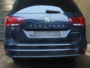 Seat Alhambra 2.0 TDI 16V Samochód złomowany (2018, Czarny)