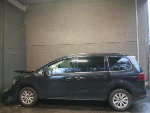 Seat Alhambra 2.0 TDI 16V Samochód złomowany (2018, Czarny)