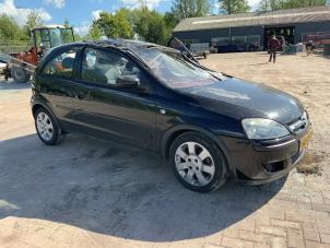 Opel Corsa C 1.4 16V Twin Port Épave (2005, Noir)