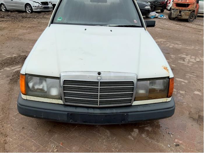 売り尽 メルセデスベンツ 230te 1240 ｅクラス １２４ 1985年 1993年6月 Dixcel ブレーキパッドローター Es Pds 大特価 Grupovegadiaz Com