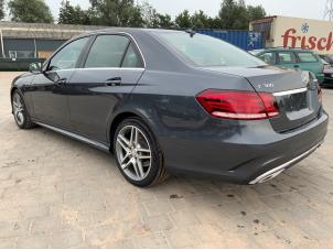 Mercedes E E-300 BlueTec Hybrid V6 24V Samochód złomowany (2014, Szary)