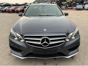 Mercedes E E-300 BlueTec Hybrid V6 24V Samochód złomowany (2014, Szary)