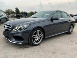 Mercedes E E-300 BlueTec Hybrid V6 24V Samochód złomowany (2014, Szary)
