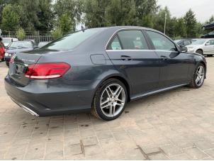 Mercedes E E-300 BlueTec Hybrid V6 24V Samochód złomowany (2014, Szary)