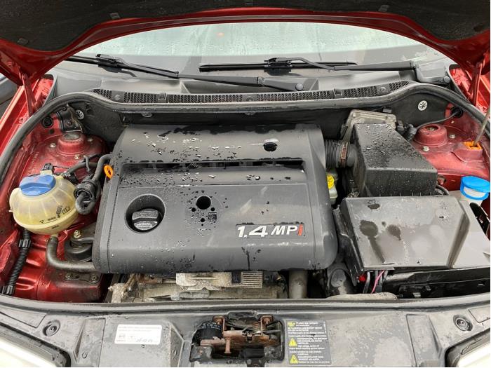 Skoda Fabia 1.4i Schrottauto (2001, Orange)