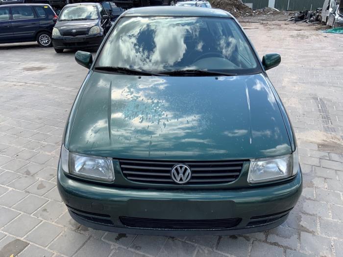 Volkswagen Polo III 1.6i 75 Skrotfordon (1998, GROEN)