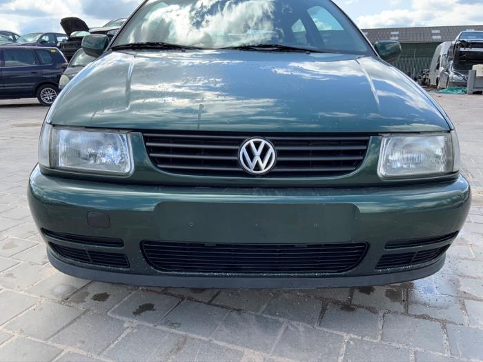 Volkswagen Polo III 1.6i 75 Skrotfordon (1998, GROEN)