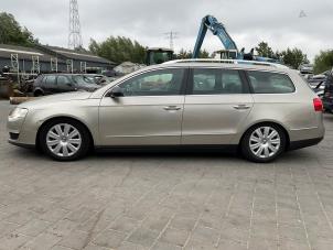 Volkswagen Passat Variant 2.0 TFSI/TSI 16V Samochód złomowany (2006, Bez)