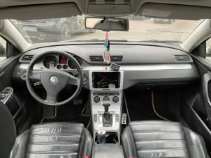 Volkswagen Passat Variant 2.0 TFSI/TSI 16V Samochód złomowany (2006, Bez)