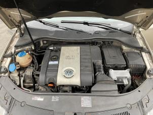 Volkswagen Passat Variant 2.0 TFSI/TSI 16V Samochód złomowany (2006, Bez)