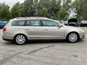 Volkswagen Passat Variant 2.0 TFSI/TSI 16V Samochód złomowany (2006, Bez)