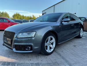 Audi A5 Sportback 2.0 TFSI 16V Schrottauto (2011, Grau)