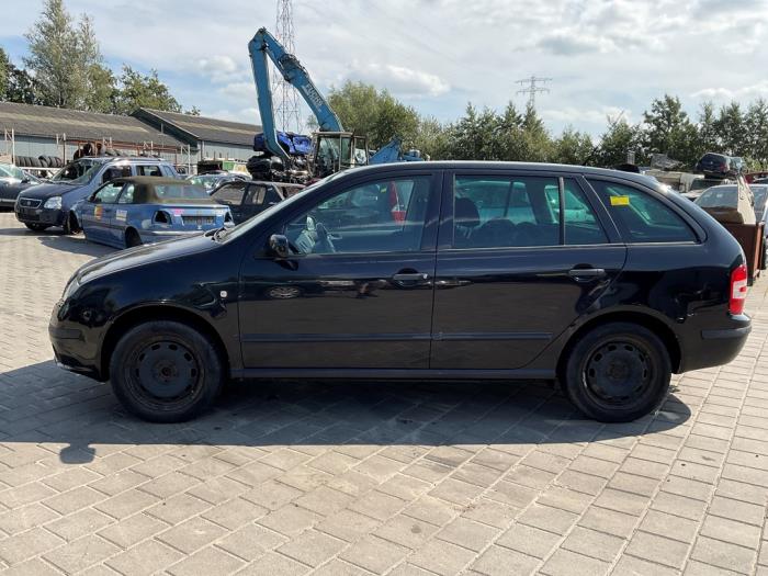 Skoda Fabia 1.4i 16V Salvage vehicle (2007, Black)