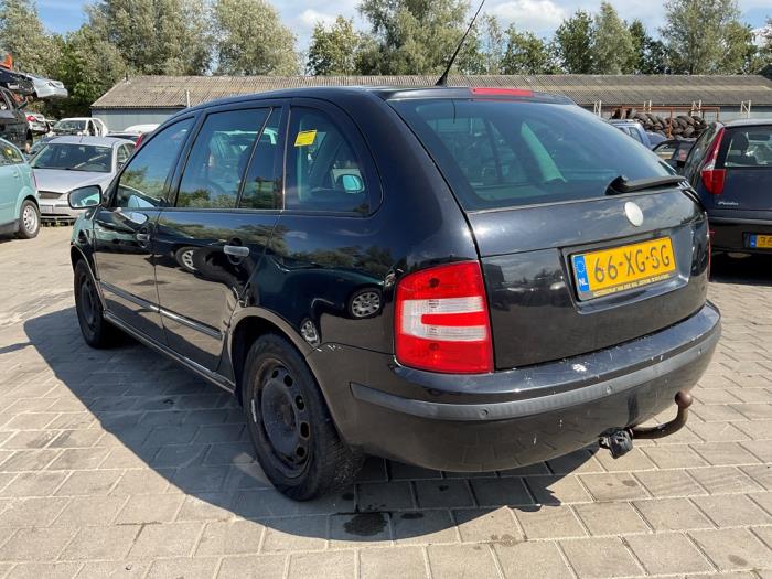 Skoda Fabia 1.4i 16V Salvage vehicle (2007, Black)