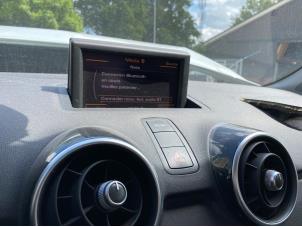 Audi A1 Sportback 1.6 TDI 16V Épave (2013, Blanc)