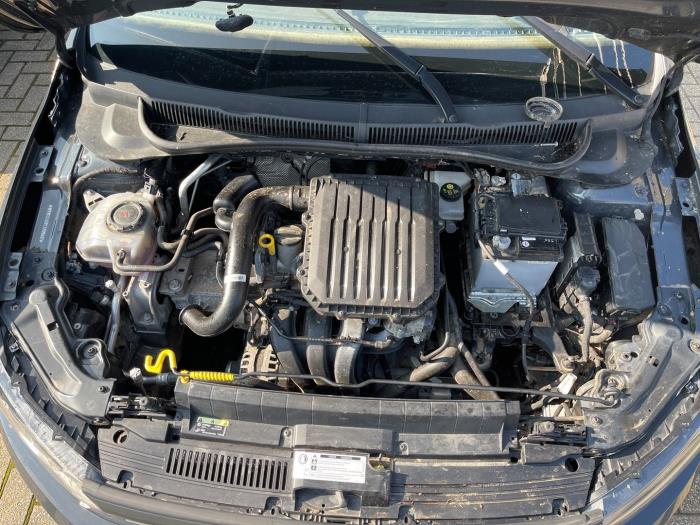 Volkswagen Polo VI 1.0 12V BlueMotion Technology Salvage vehicle (2019, Gray)