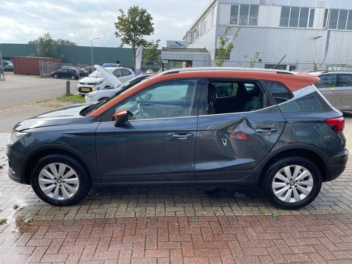 Seat Arona 1.0 TSI 12V Épave (2018, Bleu)