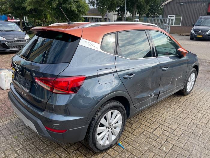 Seat Arona 1.0 TSI 12V Épave (2018, Bleu)
