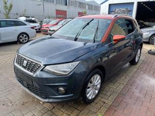 Seat Arona 1.0 TSI 12V Épave (2018, Bleu)