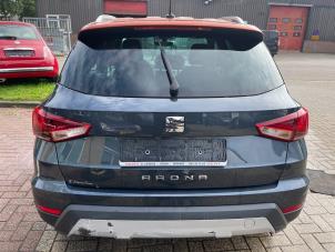 Seat Arona 1.0 TSI 12V Épave (2018, Bleu)
