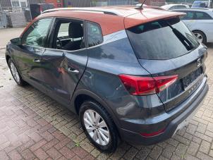 Seat Arona 1.0 TSI 12V Épave (2018, Bleu)