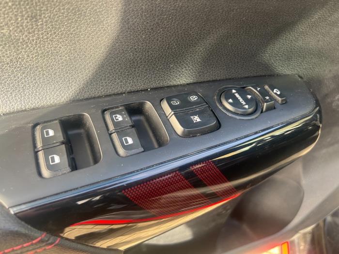 Kia Picanto 1.0 12V Salvage vehicle (2019, Black)