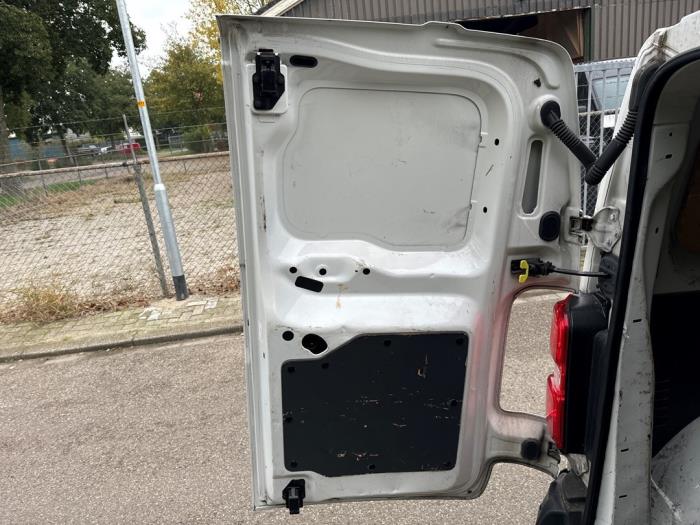 Peugeot Expert 1.6 Blue HDi 95 16V Skrotfordon (2019, WIT)