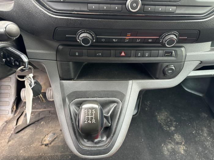 Peugeot Expert 1.6 Blue HDi 95 16V Skrotfordon (2019, WIT)