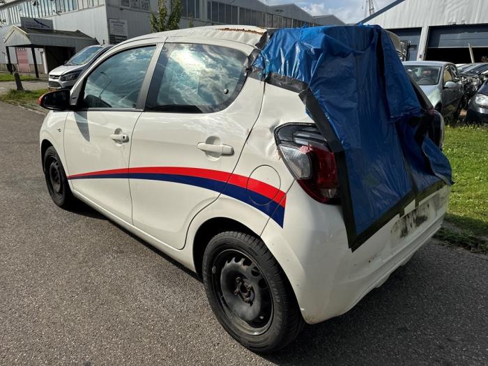 Peugeot 108 1.0 12V VVT-i Salvage vehicle (2020, White)