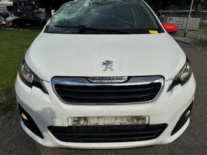 Peugeot 108 1.0 12V VVT-i Salvage vehicle (2020, White)