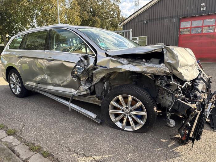 Volkswagen Passat Variant 1.4 GTE 16V Épave (2016, Gris)