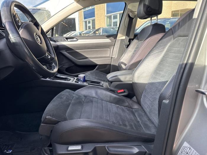 Volkswagen Passat Variant 1.4 GTE 16V Épave (2016, Gris)