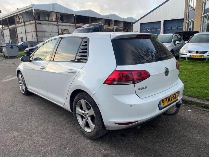 Volkswagen Golf VII 1.4 TSI 16V Épave (2013, Blanc)