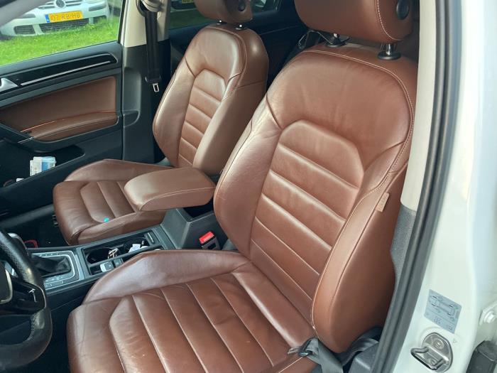 Volkswagen Golf VII 1.4 TSI 16V Épave (2013, Blanc)