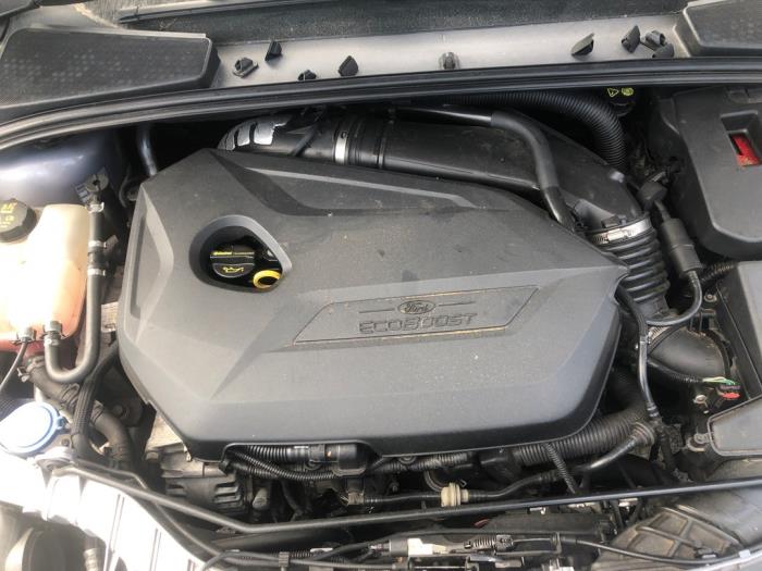 Ford Focus 3 Wagon 1.6 EcoBoost 16V 150 Épave (2011, Foncé)