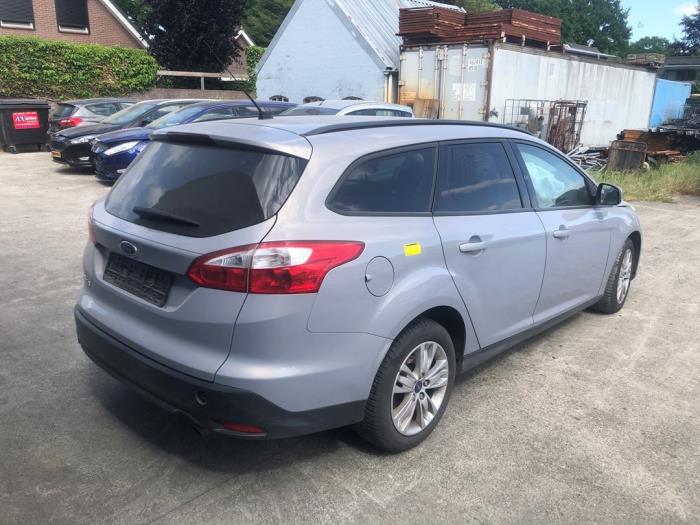 Ford Focus 3 Wagon 1.6 EcoBoost 16V 150 Épave (2011, Foncé)