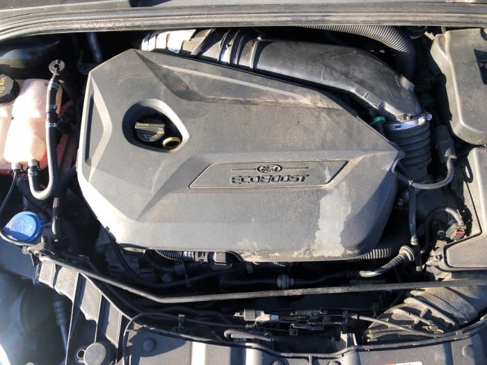 Ford Focus 3 Wagon 1.6 EcoBoost 16V 150 Épave (2011, Noir)