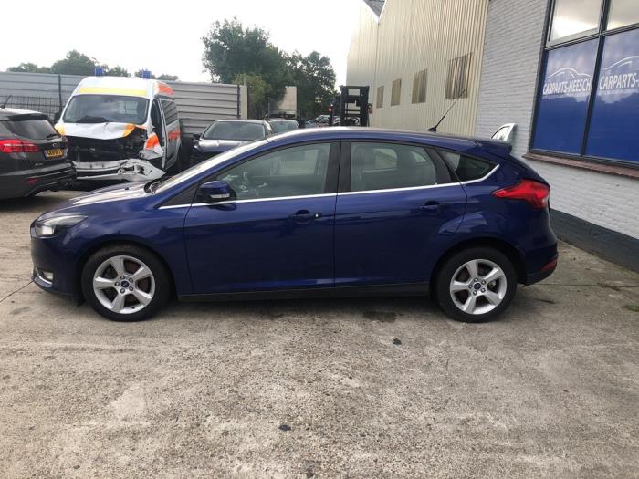 Ford Focus 3 1.5 EcoBoost 16V 150 Samochód złomowany (2015, Niebieski)