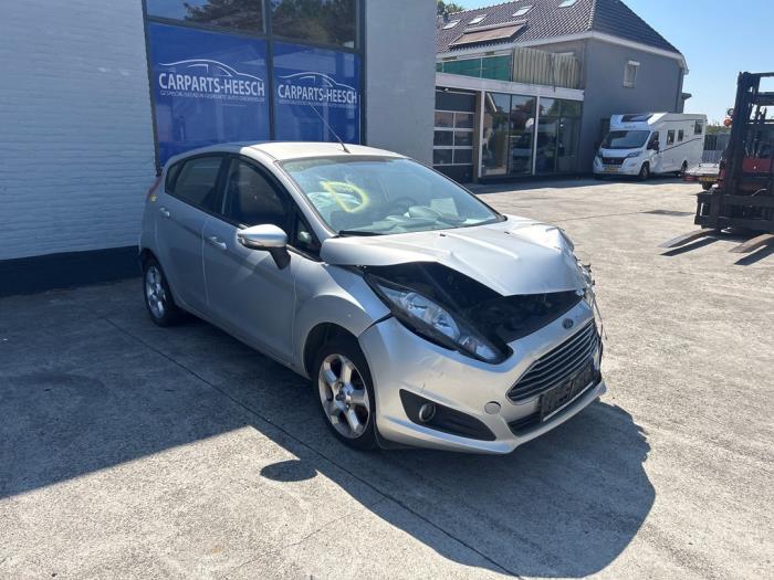 Ford Fiesta 6 1.0 SCI 12V 80 Vehículo de desguace (2013, Moondust)