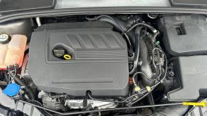 Ford Focus 3 1.5 EcoBoost 16V 150 Vehículo de desguace (2015, LUNAR SKY)