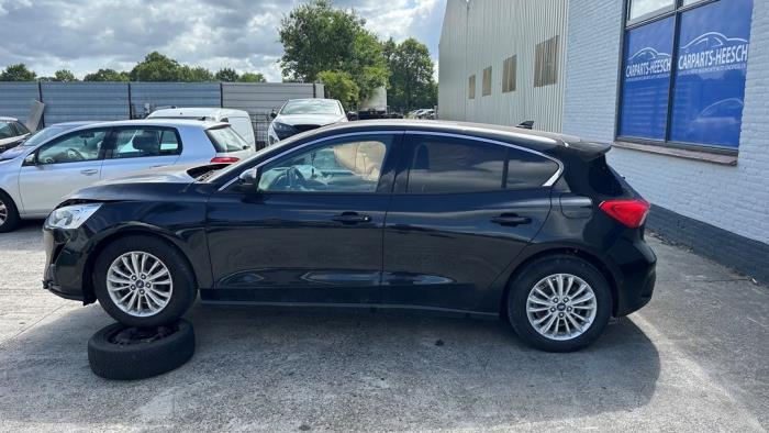 Ford Focus 4 1.0 Ti-VCT EcoBoost 12V 125 Vehículo de desguace (2018, Negro)