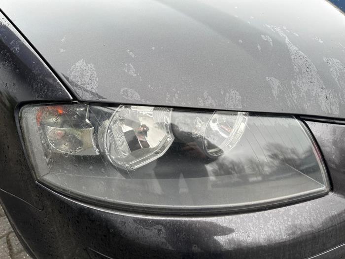 Audi A3 2.0 16V FSI Schrottauto (2003, Grau)