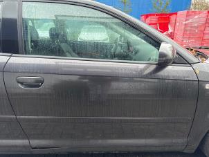 Audi A3 2.0 16V FSI Schrottauto (2003, Grau)