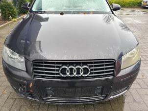 Audi A3 2.0 16V FSI Schrottauto (2003, Grau)